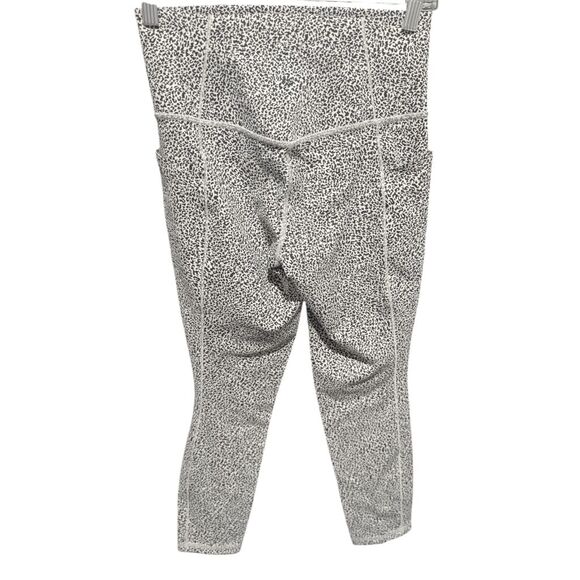 ATHLETA Salutation Stash II Textured Tight Size Small - Picture 4 of 4